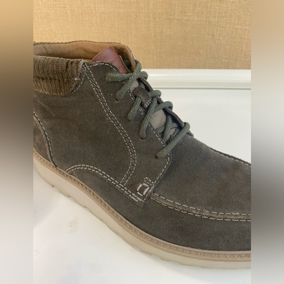 Clarks Men’s Barnes Mid Ankle Boot Dark Grey Suede Size 9.5 M Grip Sole Shoe main image 9